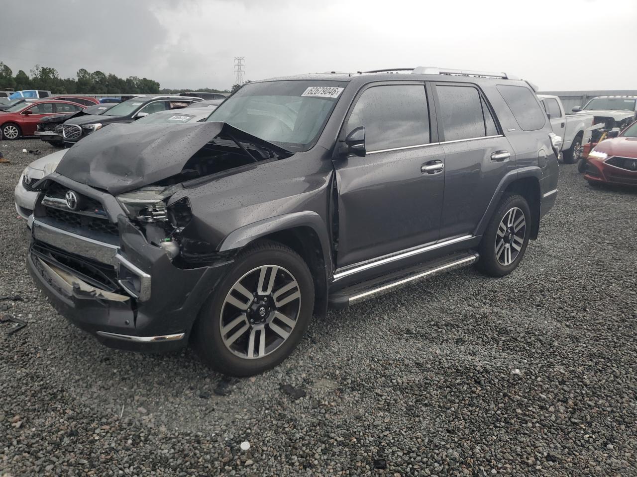 2019 TOYOTA 4RUNNER — Front 3/4