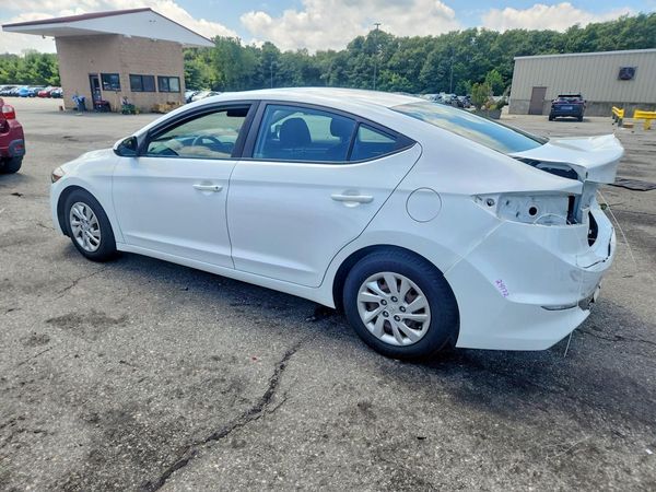 2018 HYUNDAI ELANTRA
