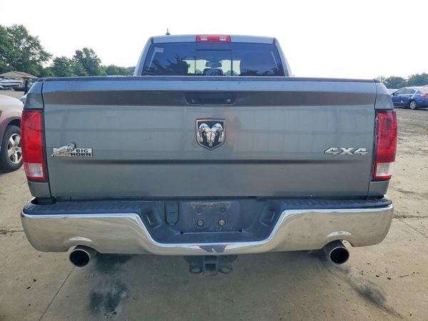 2013 RAM 1500 SLT