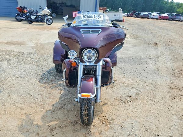 2019 HARLEY-DAVIDSON FL