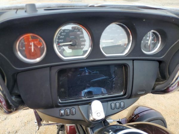 2019 HARLEY-DAVIDSON FL