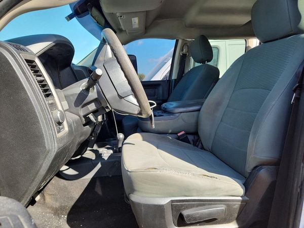 2015 RAM 2500 ST CREW CAB 4X4