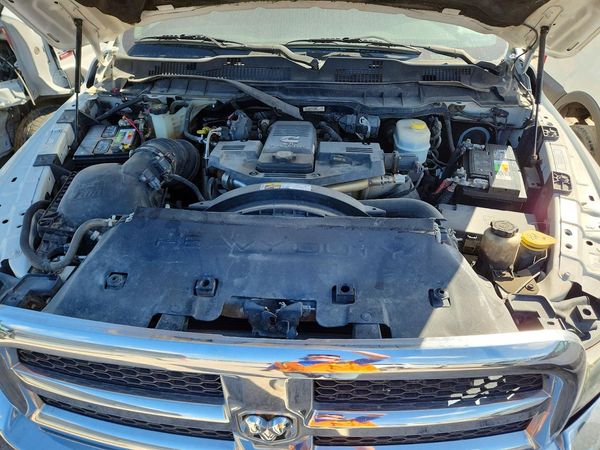2015 RAM 2500 ST CREW CAB 4X4