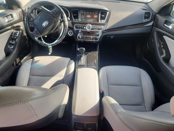 2014 KIA CADENZA
