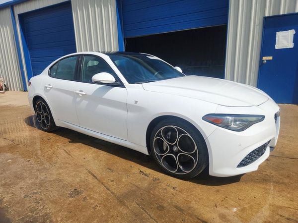 2022 ALFA ROMEO GIULIA TI AWD