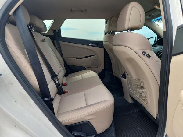 2017 HYUNDAI TUCSON