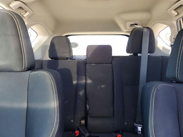 2015 TOYOTA RAV4 XLE (M Grade)