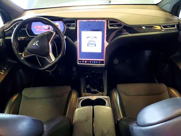 2017 TESLA MODEL X