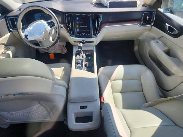 2021 VOLVO S60
