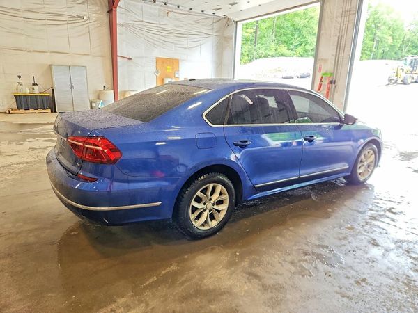 2017 VOLKSWAGEN PASSAT