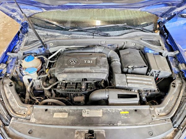 2017 VOLKSWAGEN PASSAT