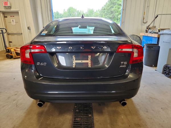 2013 VOLVO S60