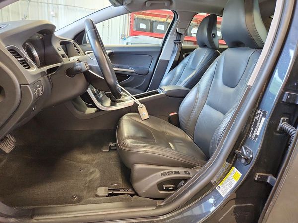2013 VOLVO S60