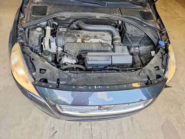 2013 VOLVO S60