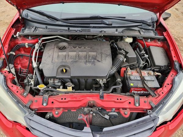 2015 TOYOTA COROLLA