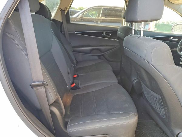 2020 KIA SORENTO L, LX, S