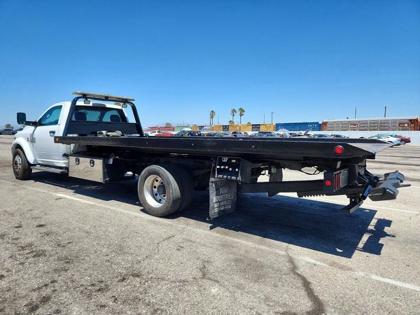 2014 RAM 5500 REG CAB CHASSIS
