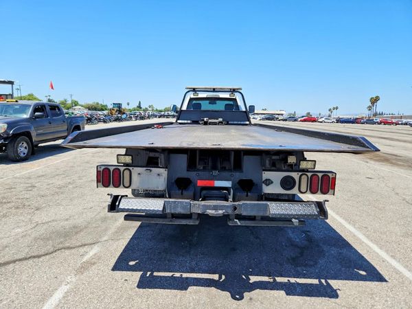 2014 RAM 5500 REG CAB CHASSIS