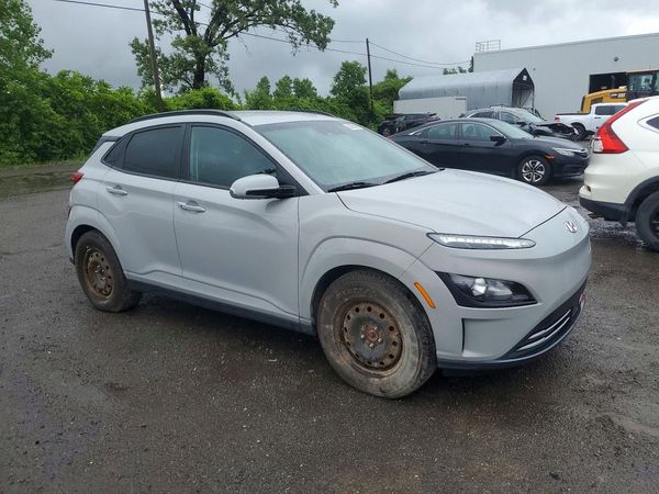 2023 HYUNDAI KONA SE