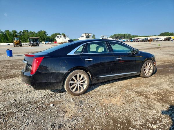 2016 CADILLAC XTS Luxury