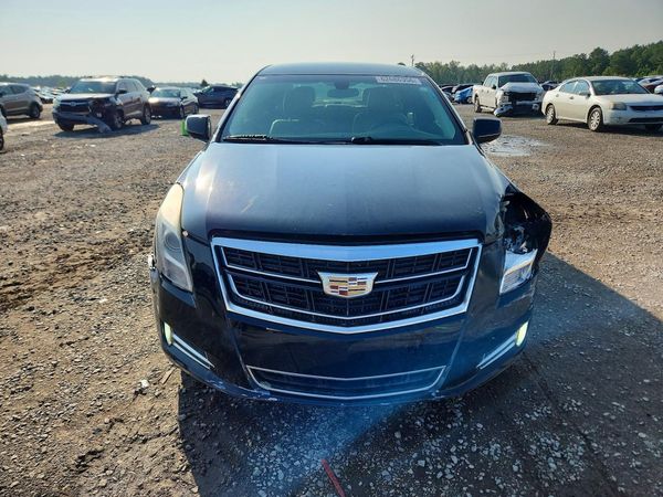 2016 CADILLAC XTS Luxury