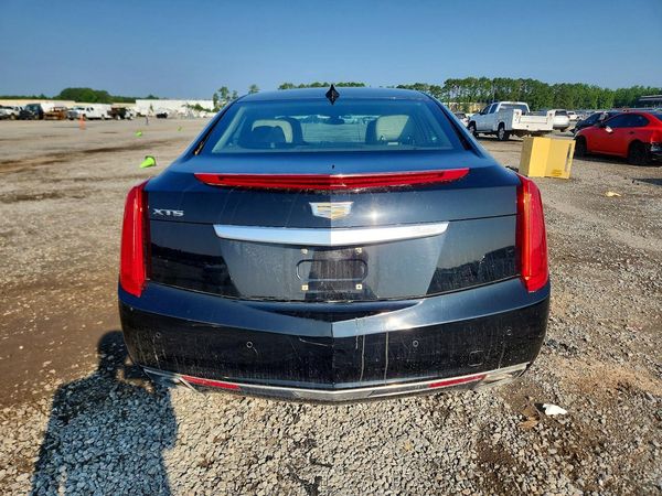 2016 CADILLAC XTS Luxury