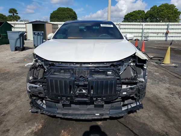 2023 BMW 740