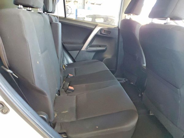 2016 TOYOTA RAV4 LE (X Grade)
