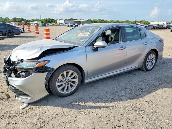 2023 TOYOTA CAMRY