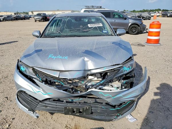 2023 TOYOTA CAMRY
