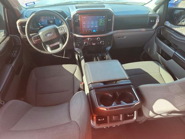 2025 FORD F150 XLT