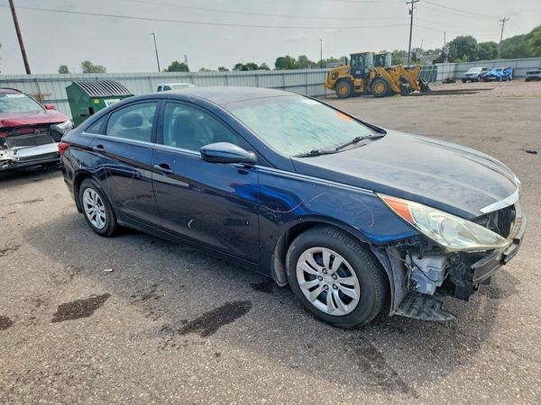 2013 HYUNDAI SONATA GLS/ GLS Popular