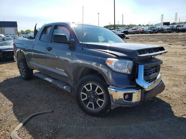 2015 TOYOTA TUNDRA SR5 Grade