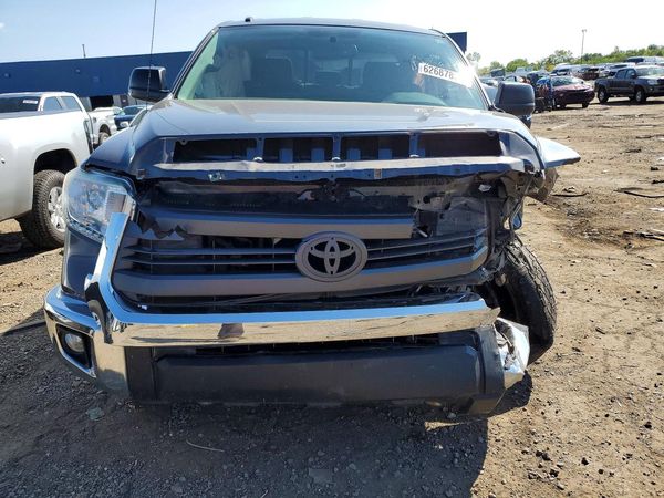 2015 TOYOTA TUNDRA SR5 Grade