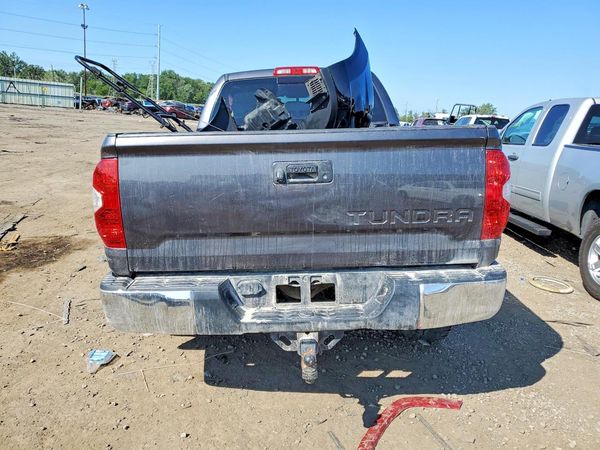2015 TOYOTA TUNDRA SR5 Grade