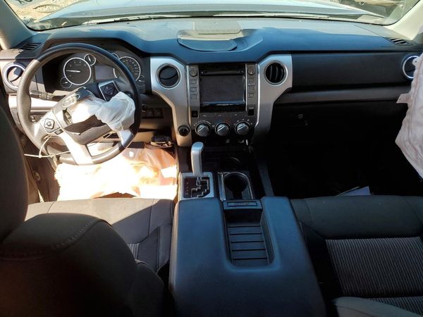 2015 TOYOTA TUNDRA SR5 Grade