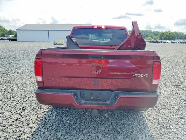 2018 RAM 1500 ST