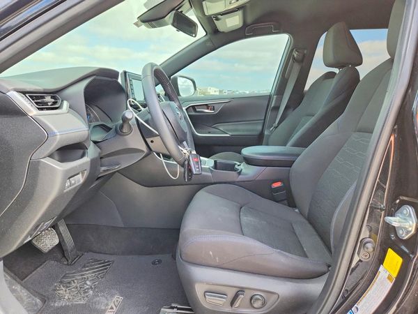 2022 TOYOTA RAV4 SE