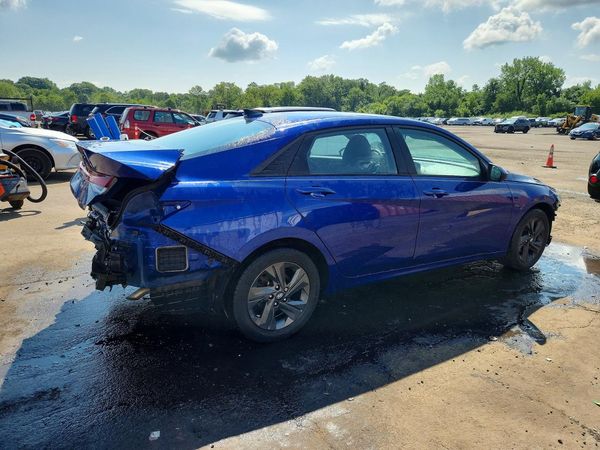 2021 HYUNDAI ELANTRA