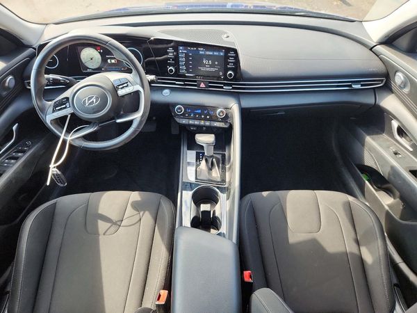 2021 HYUNDAI ELANTRA