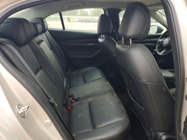 2024 MAZDA 3 Select Sport Package