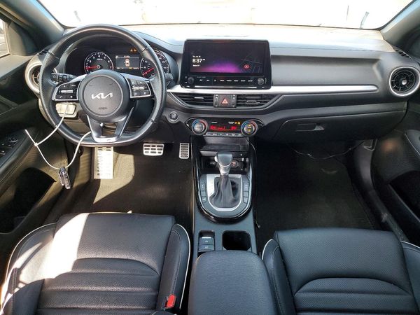2024 KIA FORTE GT Line