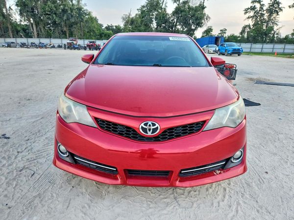 2013 TOYOTA CAMRY
