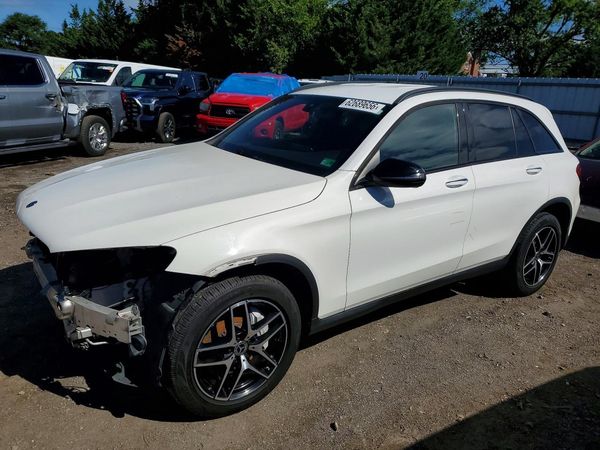 2017 MERCEDES-BENZ GLC