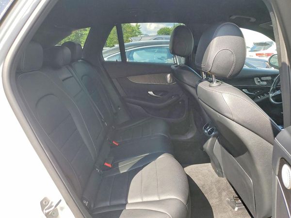 2017 MERCEDES-BENZ GLC GLC300 Base-4M