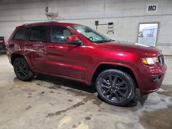 2017 JEEP GRAND CHEROKEE LAREDO 4X4
