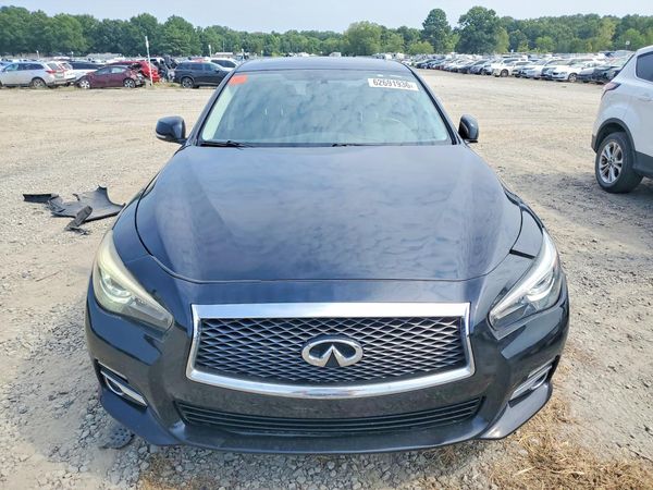 2017 INFINITI Q50