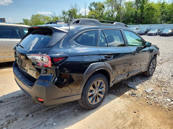 2025 SUBARU OUTBACK