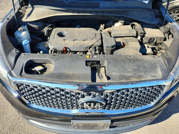 2016 KIA SORENTO L / LX