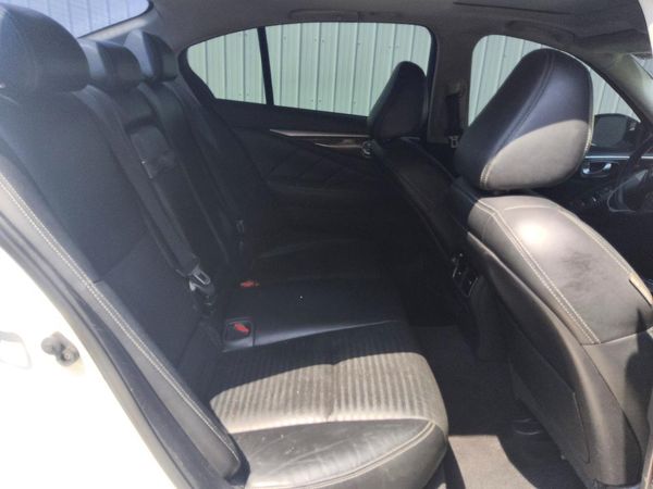 2015 INFINITI Q50